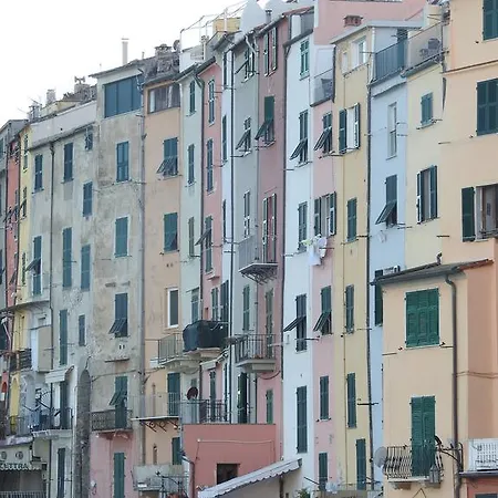 Apartment Tra Medioevo E 5 Terre Brugnato