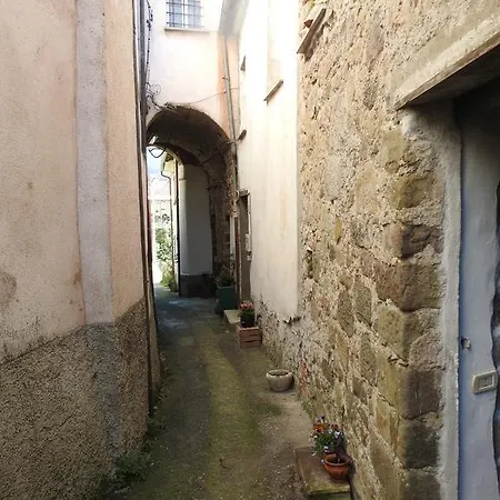Tra Medioevo E 5 Terre Brugnato